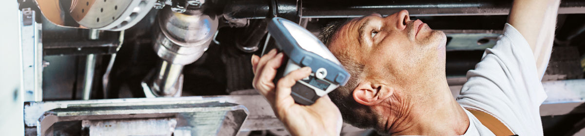 Professioneller Autoservice von Experten! Professioneller Autoservice von Experten!